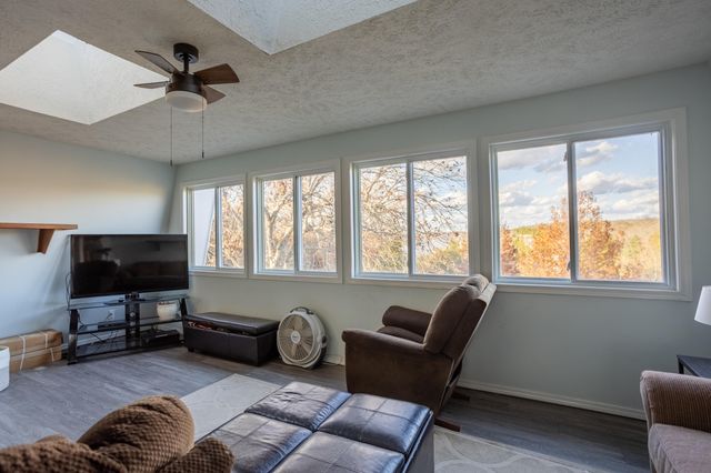 27111 White Tail Road, Shell Knob, MO 65747