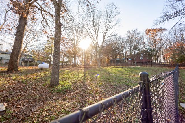 27111 White Tail Road, Shell Knob, MO 65747