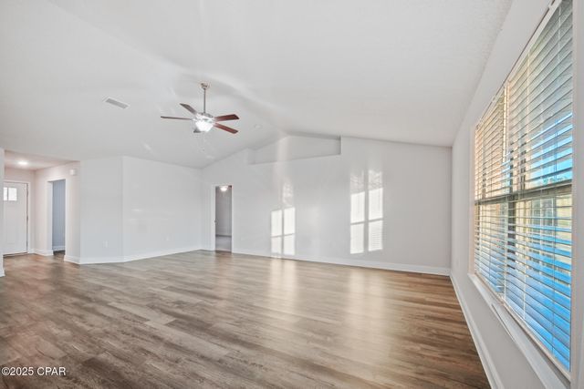 2011 Broad Street, Crestview, FL 32536