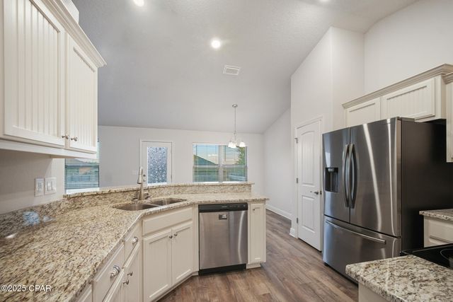 2011 Broad Street, Crestview, FL 32536