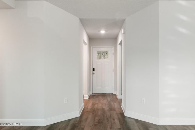 2011 Broad Street, Crestview, FL 32536