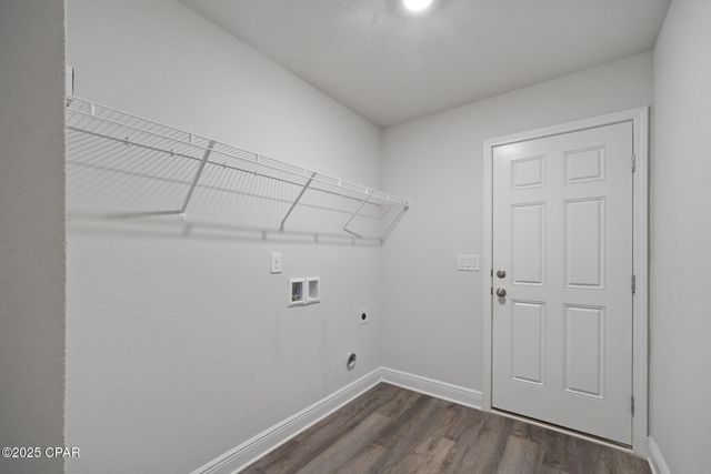 2011 Broad Street, Crestview, FL 32536