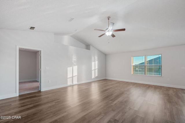 2011 Broad Street, Crestview, FL 32536