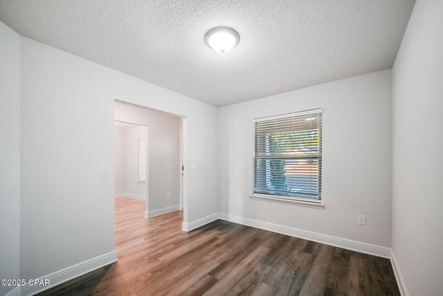 2011 Broad Street, Crestview, FL 32536