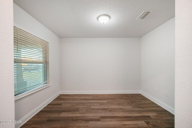 2011 Broad Street, Crestview, FL 32536