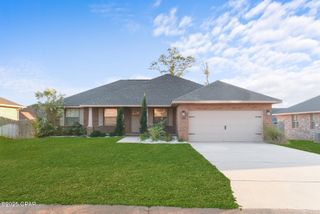 2011 Broad Street, Crestview, FL 32536