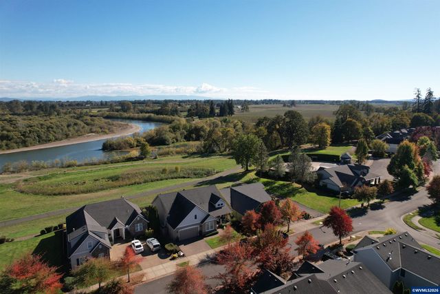3391 SE Midvale Dr, Corvallis, OR 97333