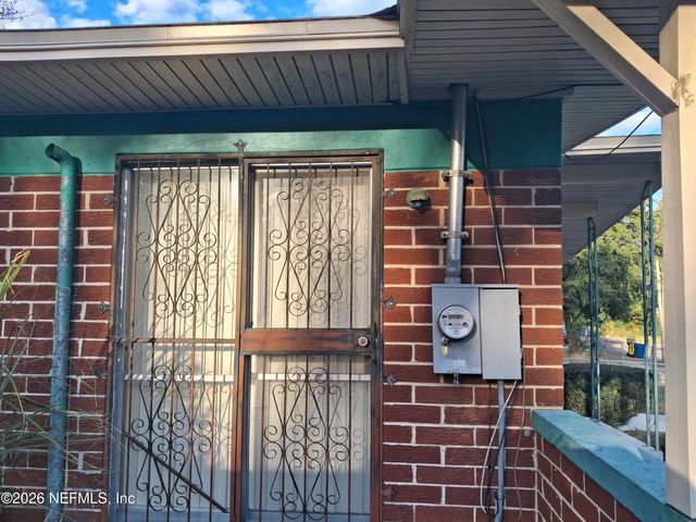 2731 FLORADALE Drive S, Jacksonville, FL 32209