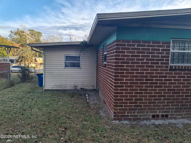 2731 FLORADALE Drive S, Jacksonville, FL 32209