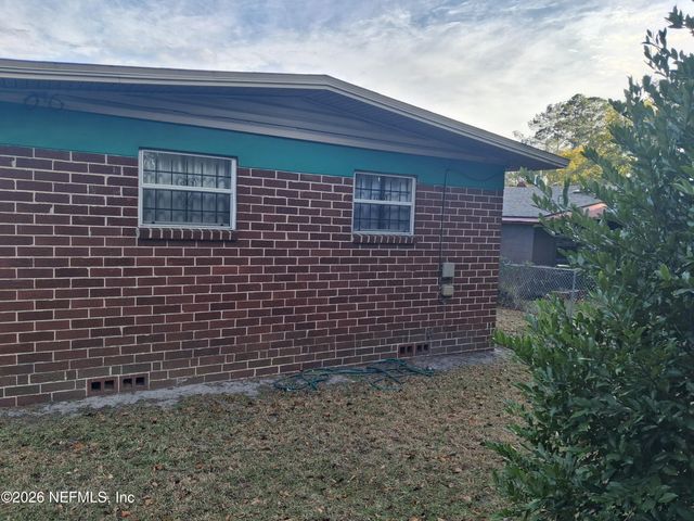 2731 FLORADALE Drive S, Jacksonville, FL 32209