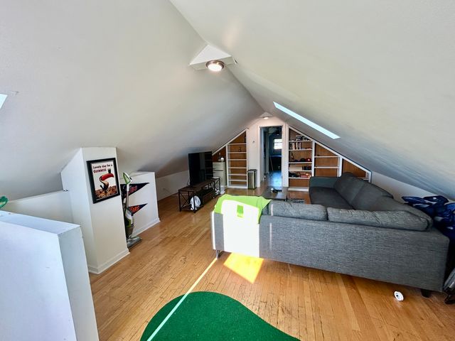 3033 N Racine Avenue 3, Chicago, IL 60657