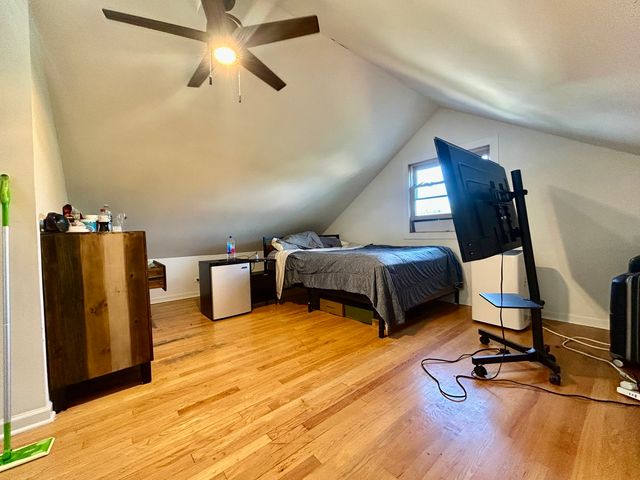 3033 N Racine Avenue 3, Chicago, IL 60657