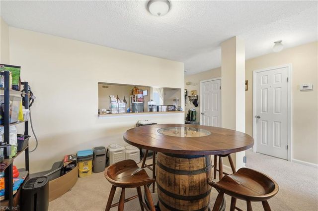 1607 Aldrich LN, Virginia Beach, VA 23454