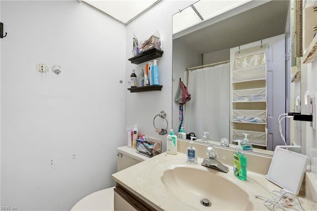 1607 Aldrich LN, Virginia Beach, VA 23454