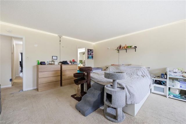 1607 Aldrich LN, Virginia Beach, VA 23454