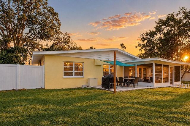 1057 CALUMET STREET, Clearwater, FL 33755