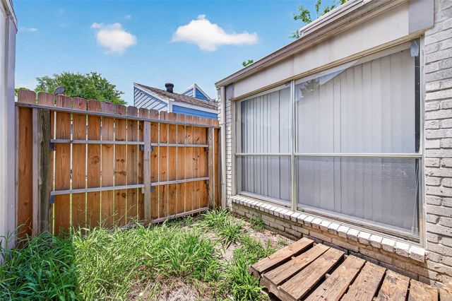 11202 Bandlon Drive, Houston, TX 77072