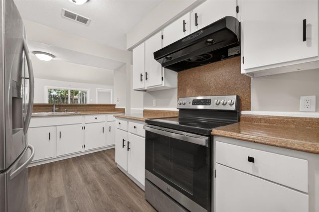 11202 Bandlon Drive, Houston, TX 77072