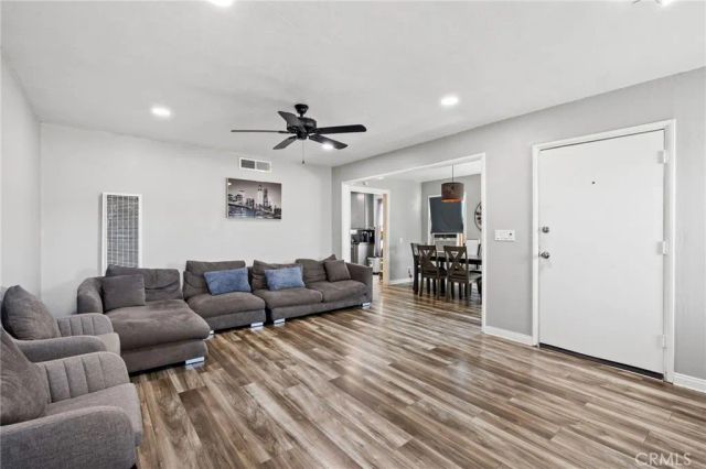 321 Circle Drive, Bakersfield, CA 93308