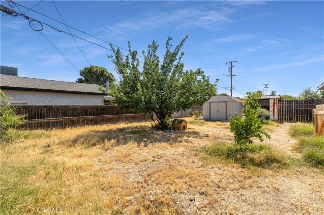 321 Circle Drive, Bakersfield, CA 93308