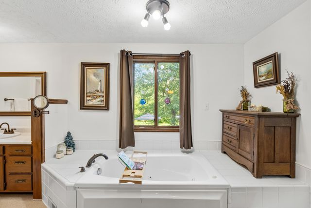 676 Amity Road, Galloway, OH 43119