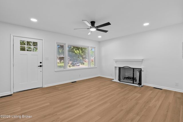 3715 Rosemont Blvd, Louisville, KY 40218