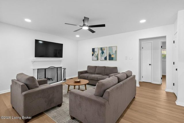 3715 Rosemont Blvd, Louisville, KY 40218