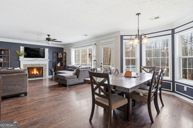 303 Crestworth Crossing, Powder Springs, GA 30127