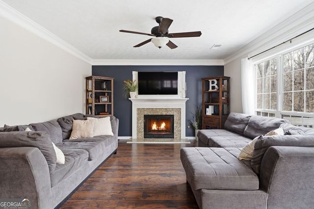 303 Crestworth Crossing, Powder Springs, GA 30127