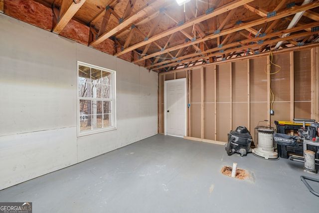 303 Crestworth Crossing, Powder Springs, GA 30127