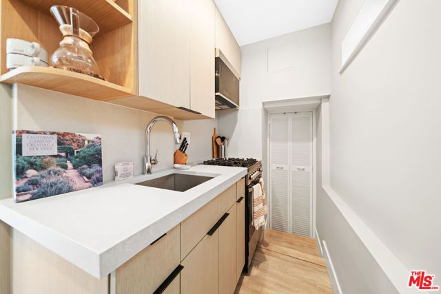 7520 Earldom Avenue, Playa Del Rey (los Angeles), CA 90293