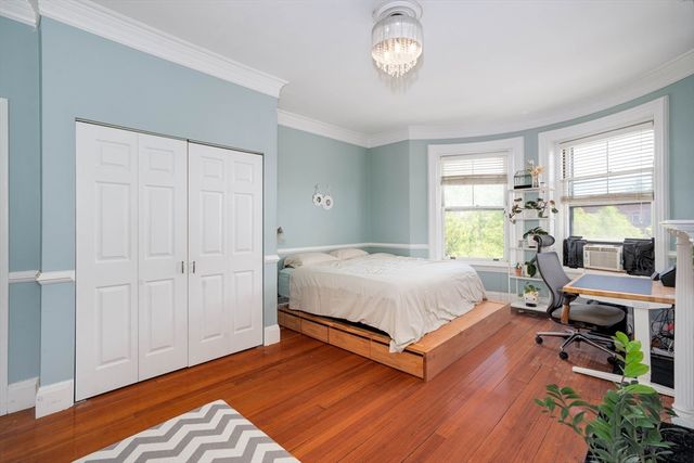 1064 Beacon St 12A, Brookline, MA 02446