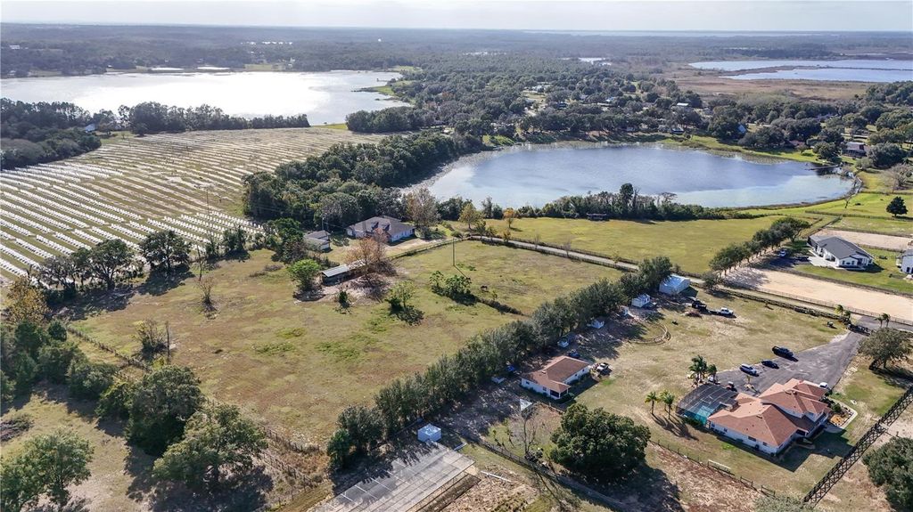 Image 9 of property listing at KENNY TRAIL, Eustis, FL 32736