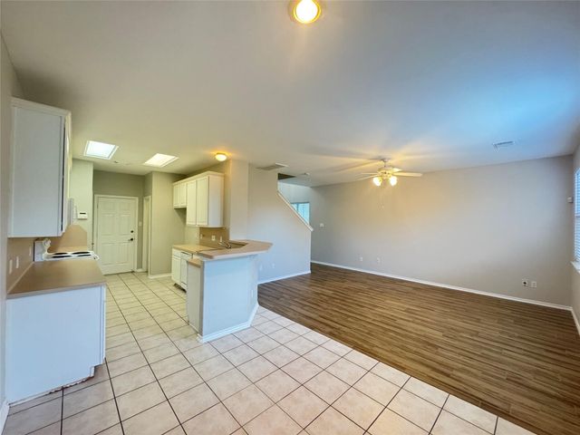 5711 Vinemont Lane, Houston, TX 77084