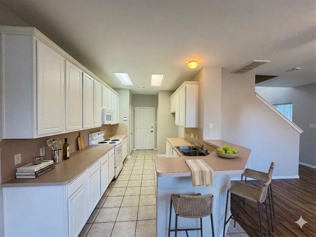 5711 Vinemont Lane, Houston, TX 77084