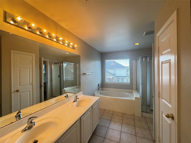 5711 Vinemont Lane, Houston, TX 77084