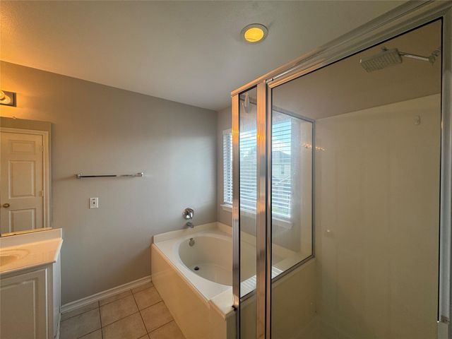 5711 Vinemont Lane, Houston, TX 77084