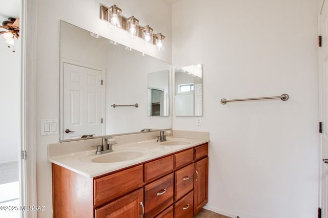 262 E Calle Puente Lindo, Sahuarita, AZ 85629