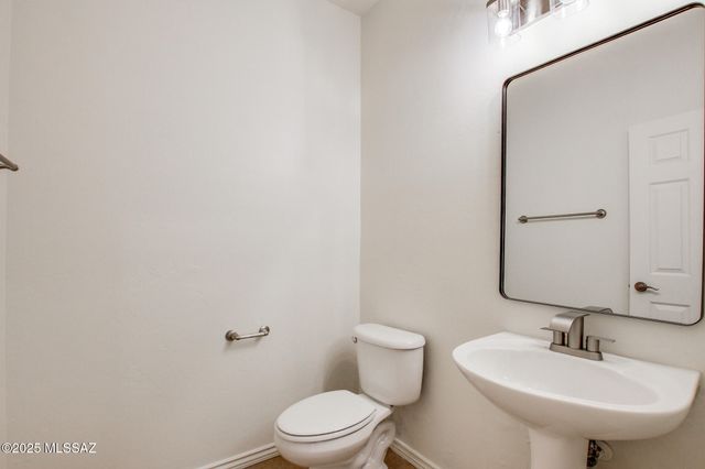 262 E Calle Puente Lindo, Sahuarita, AZ 85629