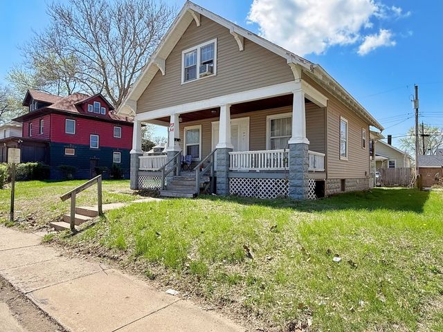 1212 Glenhurst Court, Rock Island, IL 61201