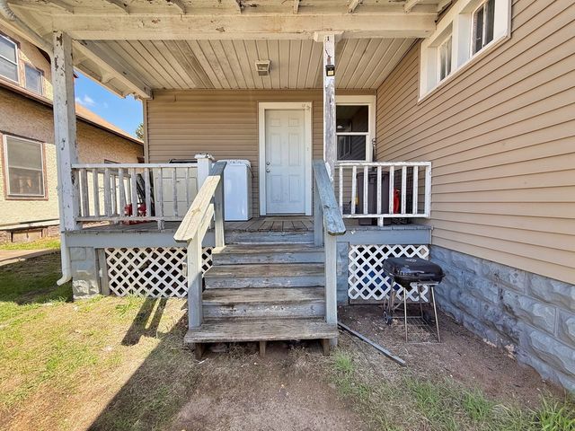 1212 Glenhurst Court, Rock Island, IL 61201
