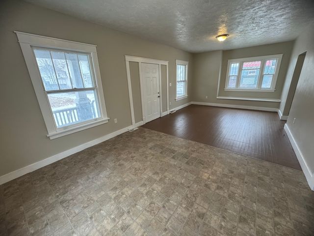 1212 Glenhurst Court, Rock Island, IL 61201