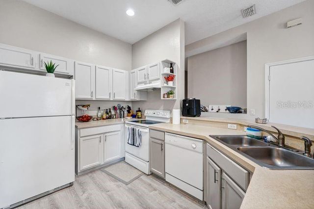 10911 DERRINGER DRIVE, Orlando, FL 32829