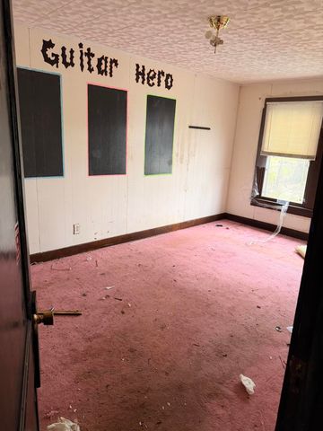 52 S Lake Terrace, Rossville, GA 30741