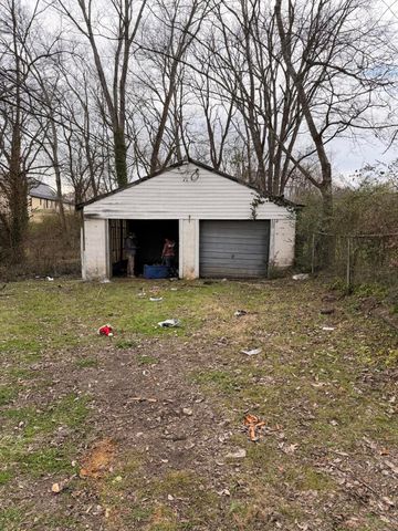 52 S Lake Terrace, Rossville, GA 30741