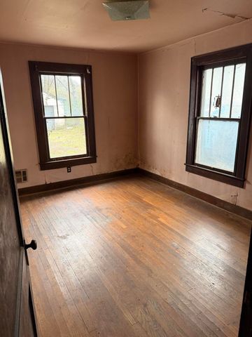 52 S Lake Terrace, Rossville, GA 30741