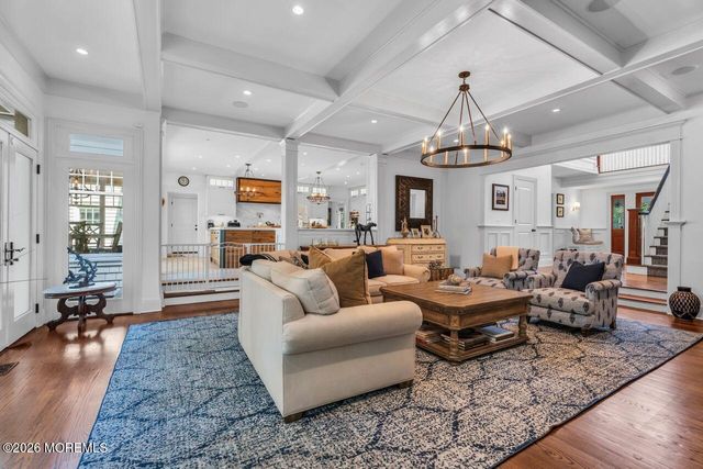 8 Ridge Road, Rumson, NJ 07760