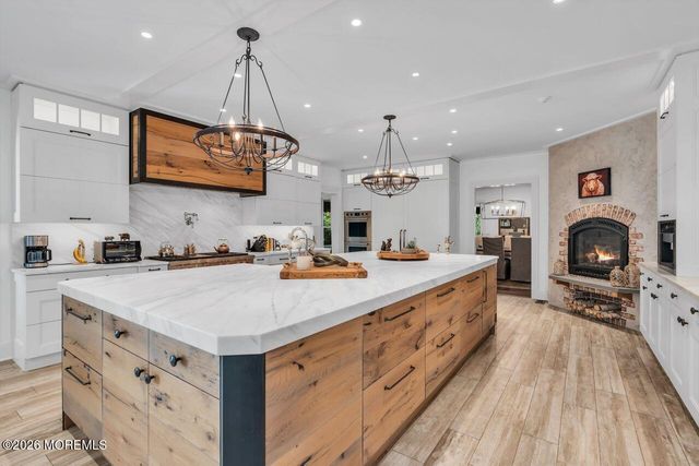 8 Ridge Road, Rumson, NJ 07760