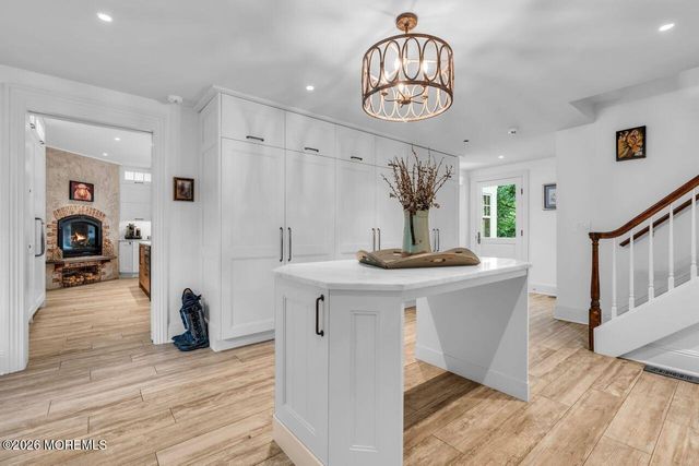 8 Ridge Road, Rumson, NJ 07760