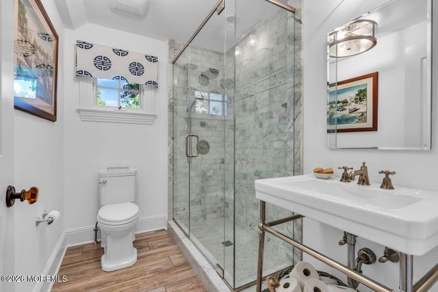 8 Ridge Road, Rumson, NJ 07760
